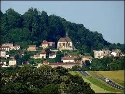 Nous partons à la découverte du village lorrain de Clermont-en-Argonne. Nous nous rendons dans le département ...