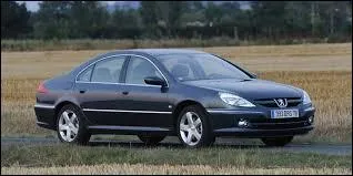 Cette grande voiture française est une ...