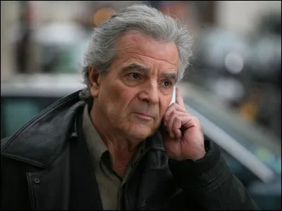 Quel acteur a incarné Sauveur Giordano, entre 2001 et 2012 ?