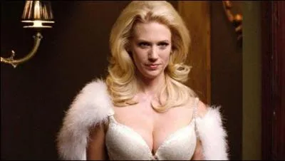 En plus de pouvoir recouvrir sa peau d'une matière cristalline semblable au diamant, la Reine Blanche est télépathe ! Une télépathe très douée de ...