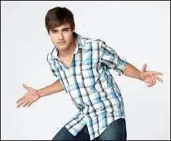 Comment s'appelle ce prétendant-là ?