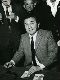 Toujours concernant le catch des années 60 en France, comment se nommait ce commentateur des grandes soirées de catch à la télé ?