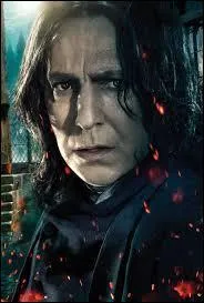 Quel acteur joue le rôle de Severus Rogue ?
