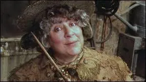 Quelle actrice joue le rôle de Pomona Chourave ?