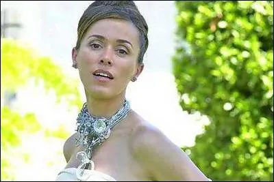 Alicia est la tante de :