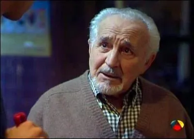 Qui est le "gardien" et "assistant" de Carmen ?