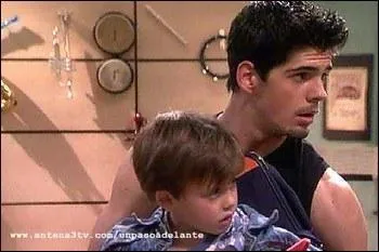 Comment s'appelle l'enfant de Roberto ?