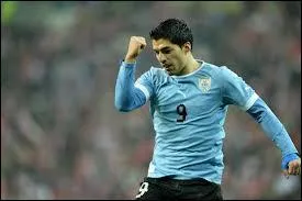 Luis Suárez jouera avec Messi ; il quitte :