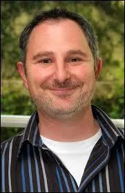 Quel est le prénom du père d'Ally ?