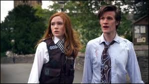 Dans le premier épisode de la saison 5, combien de temps met le Docteur pour revenir chercher Emy ?