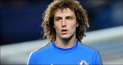Qui est ce joueur brésilien, transféré de Chelsea à Paris pour 49, 5 millions d'euros ?
