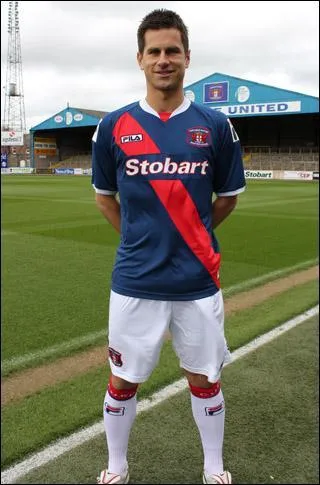 A quel club appartient ce maillot anglais ?