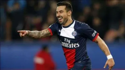 J'ai été transféré de Naples au PSG pour 26 millions d'euros. Qui suis-je ?