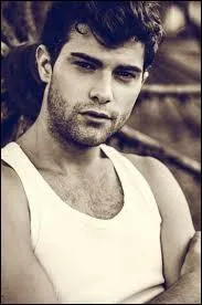 Avec qui sort Diego Dominguez ?