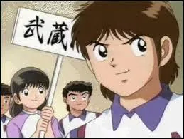 Quels sont les deux numéros sur les deux maillots de Julian ?