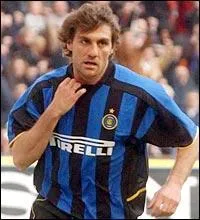Christian Vieri a été transféré de la Lazio de Rome à l'Inter Milan pour 42, 6 millions d'euros. Dans quels clubs a-t-il joué dans sa carrière, à partir de 2005 ?