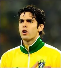 Je suis arrivé au Real Madrid en provenance du Milan AC contre 67, 2 millions d'euros. Qui suis-je ?