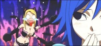 Que met-elle à la place du thé de Lucy ?