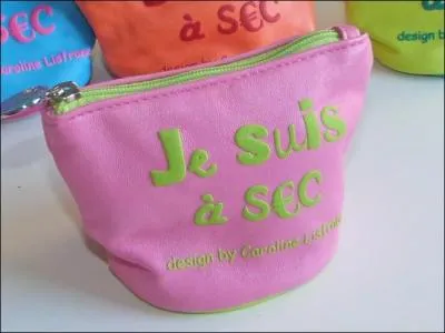 Je dépanne celui qui est à sec.