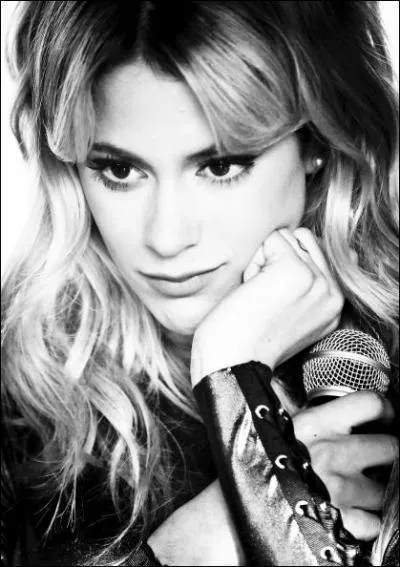 Comment s'appelle sa m&egrave;re ?