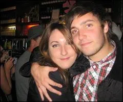 Qui est la chanteuse que l'on peut entendre sur le titre 'Always Attract' ?