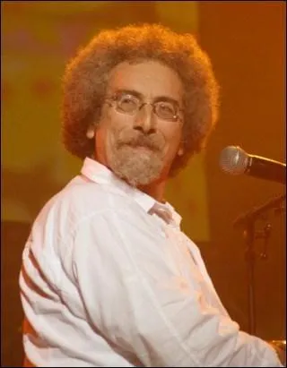 Je suis célèbre grâce au tube "Confidence pour confidence".