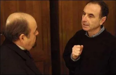 Sur la photo, il est de face, retrouvez son film en votre ... et conscience !