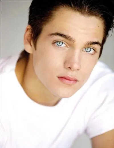 A l'origine dans cette même série, il avait auditionné pour un rôle mais été refusé car il était trop jeune. Quel est ce rôle ?