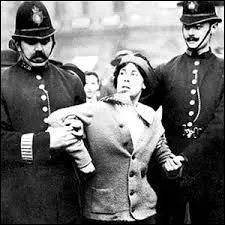 Quel a été le dernier État au monde  si l'on excepte le Vatican, où l'on ne vote pas  à exclure les femmes du suffrage universel ?