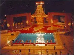 Restons  Budapest o se sont droules les 9 manches liminatoires de l'dition 1997. Combien d'arrondissements la capitale hongroise compte-t-elle ?