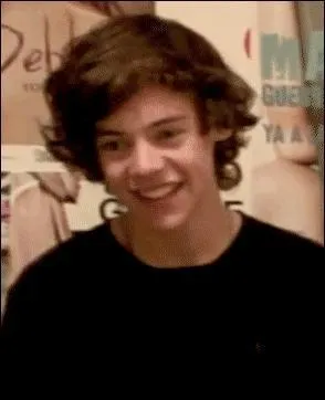 De quelle couleur sont ses yeux ?