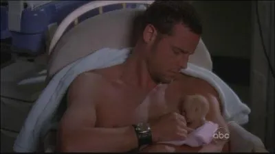 Complétez cette réplique de Callie : "Karev c'est le genre de mec à papillonner quand il a 20 ans et ...