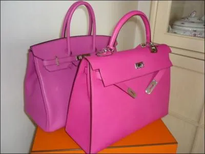 Une ville phénicienne était réputée en matière de production d'une substance colorante obtenue à partir d'un coquillage, le murex. Cette substance était rose, c'est ... .