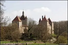 Nous partons visiter le Château du Rousset, à Clomot. Cette commune Costalorienne se situe en région ...
