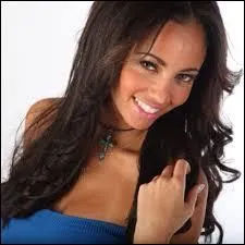 Quel est le vrai nom de Sarah Fox ?