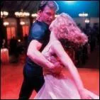 Dans le final de ce film, comment s'appelle la chanson sur laquelle dansent les acteurs ?