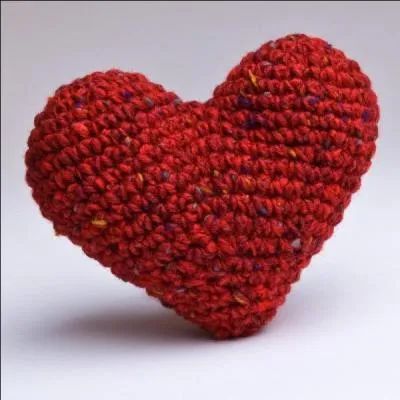 Après 7 ans de mariage, vous fêtez vos noces de :