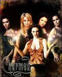 A qui appartiennent les pouvoirs ?
Prue : télékinésie, Piper : figer le temps, Phoebe : ........ , Paige : être de lumière, Billie : .......... .