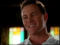 Qui épouse Léo dans la saison 3 ?