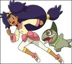 Quelle est la spécialité de la fille qui accompagne Sacha ?