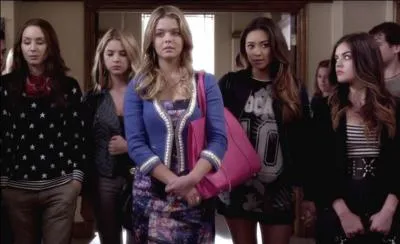 Épisode 5 : Qui fait son retour au lycée de Rosewood dans cet épisode ?