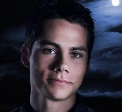 Depuis quelle saison Stiles n'est-il plus vierge ?