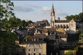 Je vous emmène à la découverte de la ville d'Oloron-Sainte-Marie. Nous partons dans le département ...