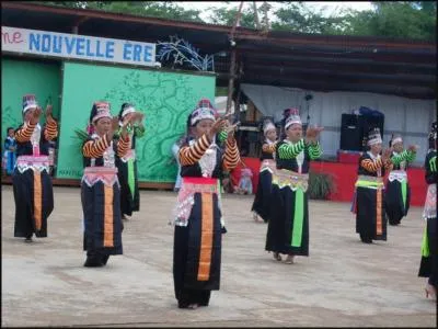 On tranchait mon premier à la serpe, Sancho Pança utilisa mon deuxième, on parle français dans mon tout !