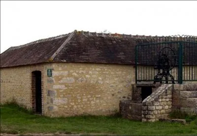 Dans quelle commune trouve-t-on ce lavoir ?
