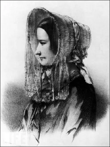 Je fus accusée d'avoir empoisonné mon mari. On me condamna d'ailleurs aux travaux forcés pour ça. Qui suis-je ?