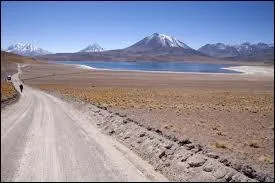 Où se situe le Désert d'Atacama ?
