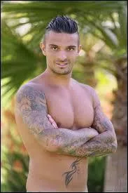 Combien de filles Julien a-t-il embrassées ?