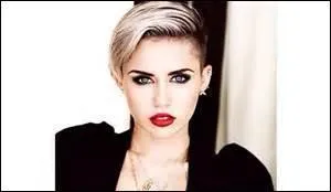 A-t-elle déjà été à Paris ?