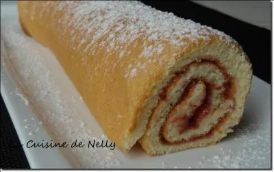 Signifiant « biscuit roulé » en créole, ce gâteau des îles est constitué de noix de coco, de vanille et de rhum... Que suis-je ?